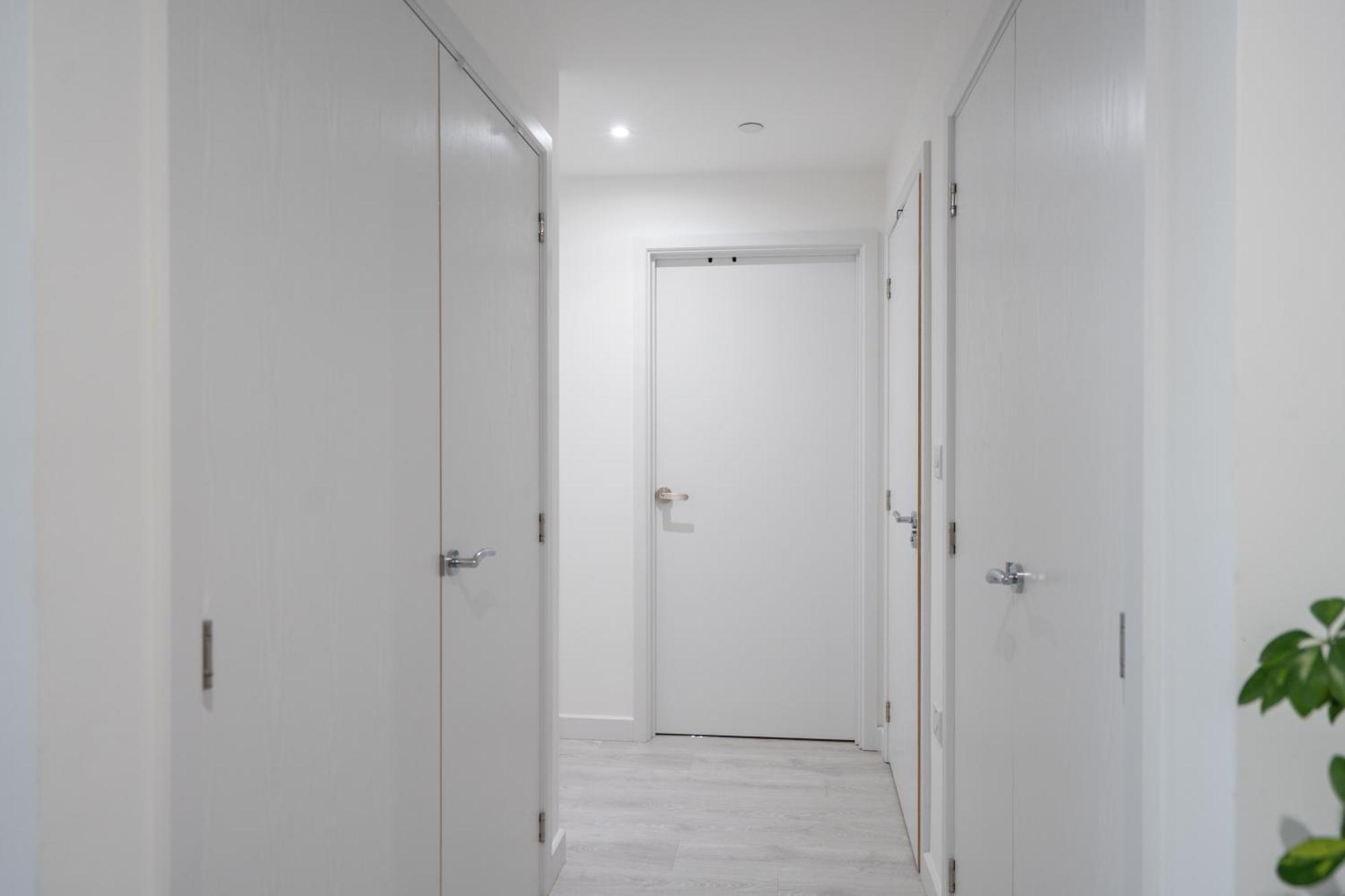 Sunset Retreat: Steps From Heathrow/Twickenham Appartement Hounslow Buitenkant foto